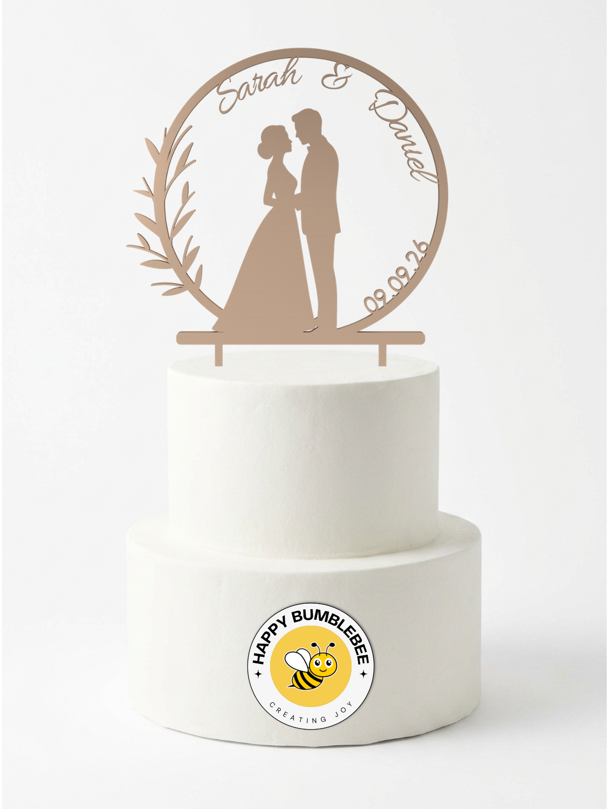 Cake Topper Brautpaar im Zweigkranz Gold, Pose Seite an Seite mit Blumenstrauß