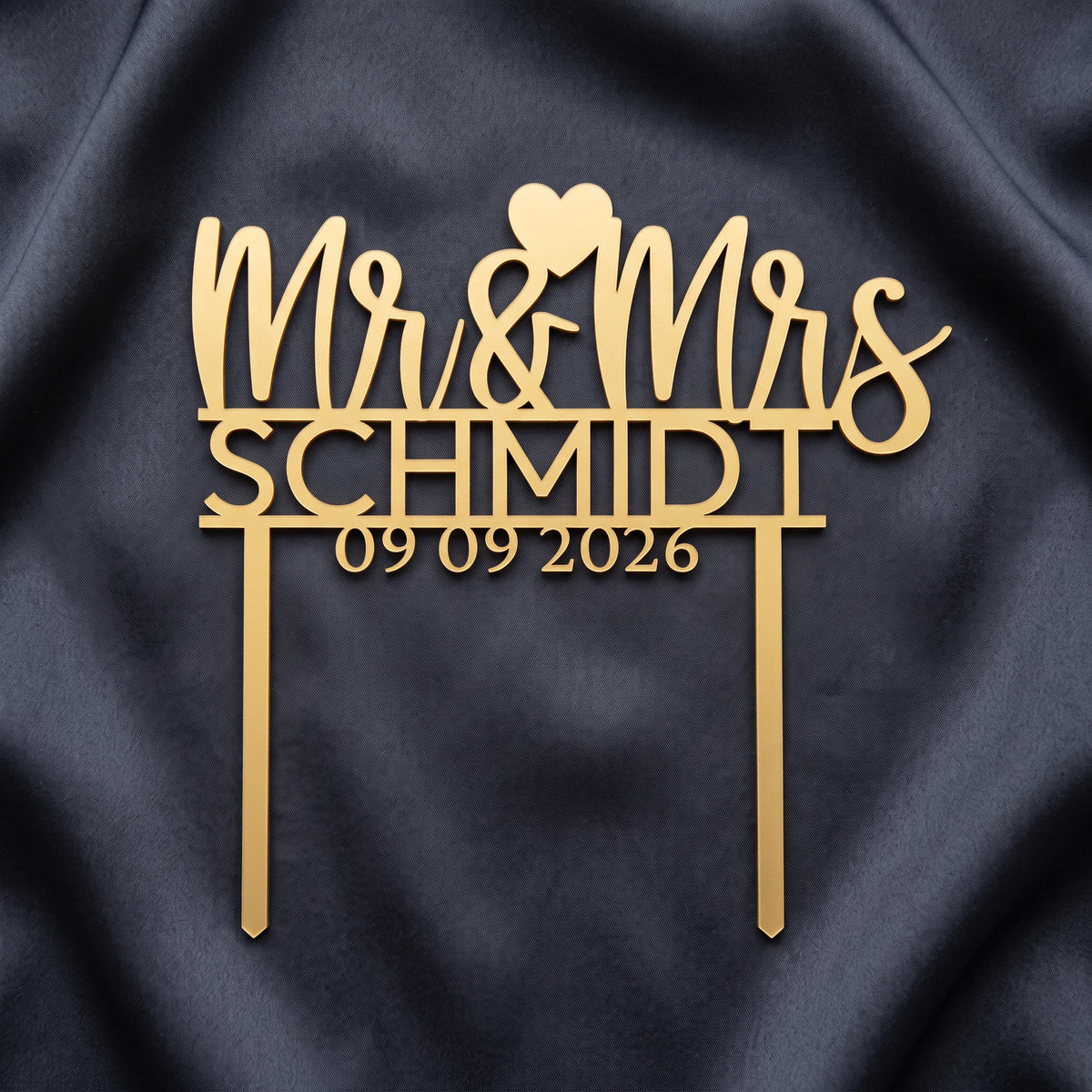 Hochzeit Cake Topper Mr und Mrs mit Nachname in Gold auf dunkler Seide