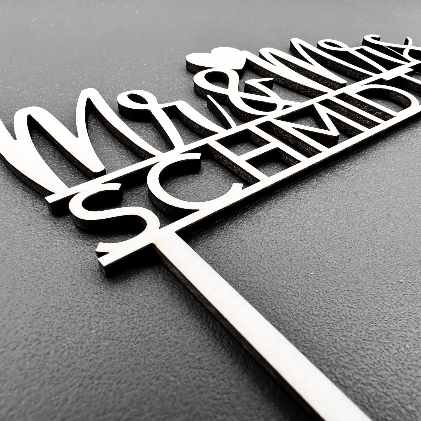 Cake Topper Hochzeit Personalisiert - (Mr&Mrs + Nachname)