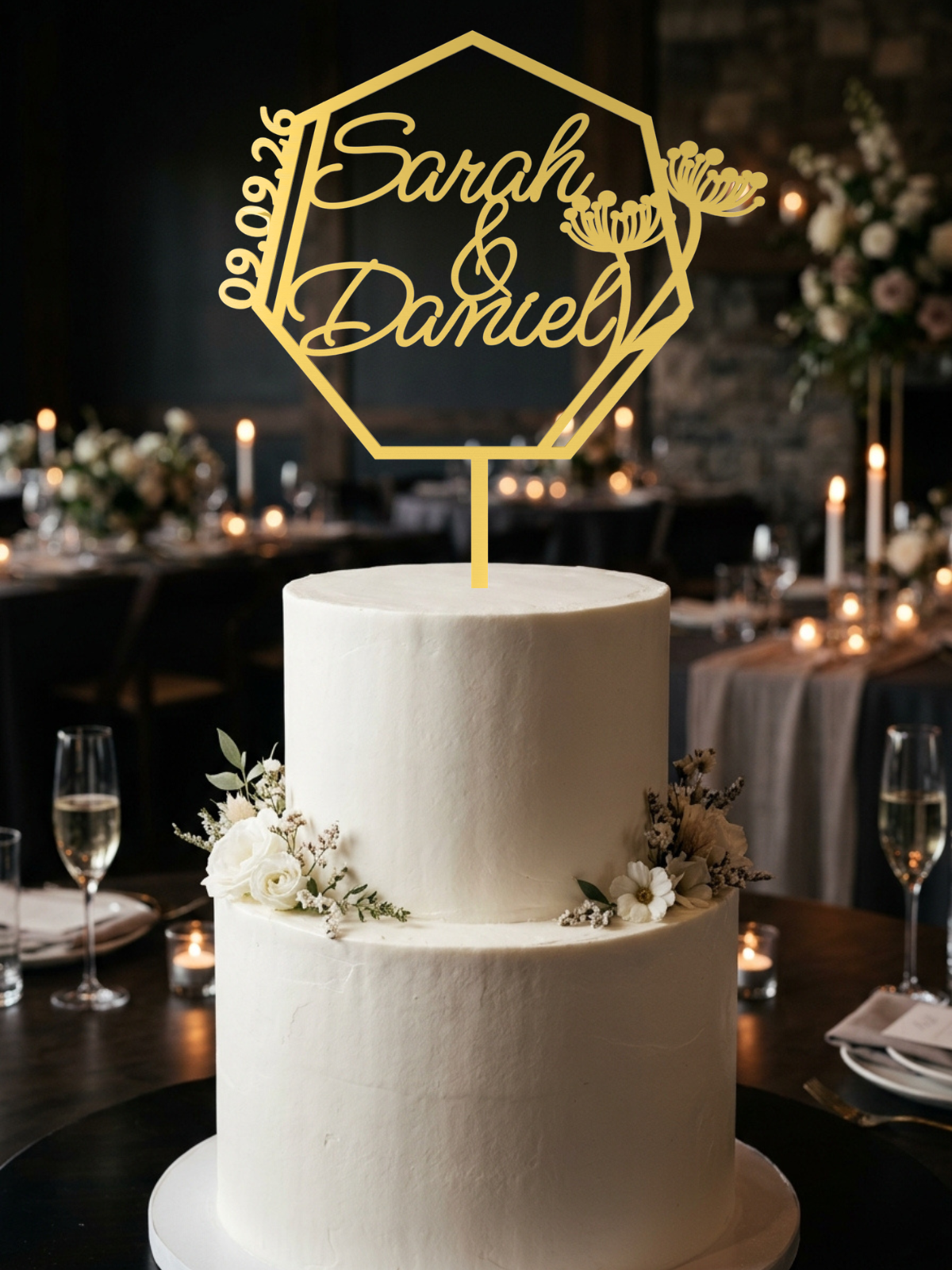 Hochzeit Cake Topper "Namen im Vieleck mit Blüten" Personalisiert - Happy Bumblebee