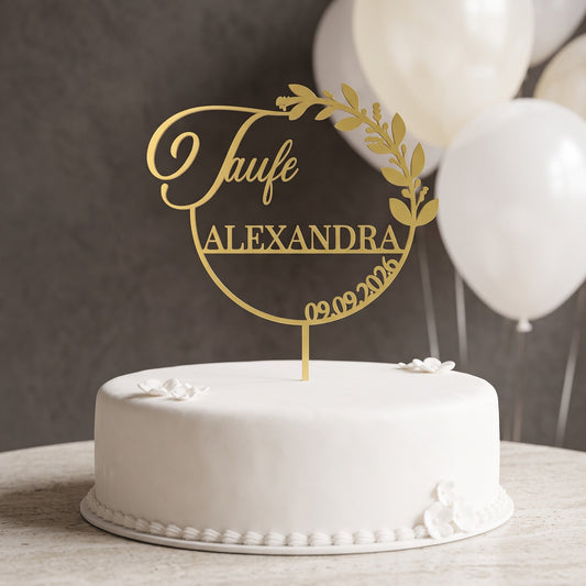 Cake Topper Taufe Name auf Balken mit Zweig in Gold auf weißer Tauftorte