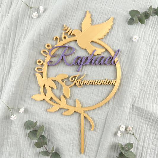 Cake Topper Kommunion Name erhaben in Gold und Fliederviolett auf salbeigruenem Musselin
