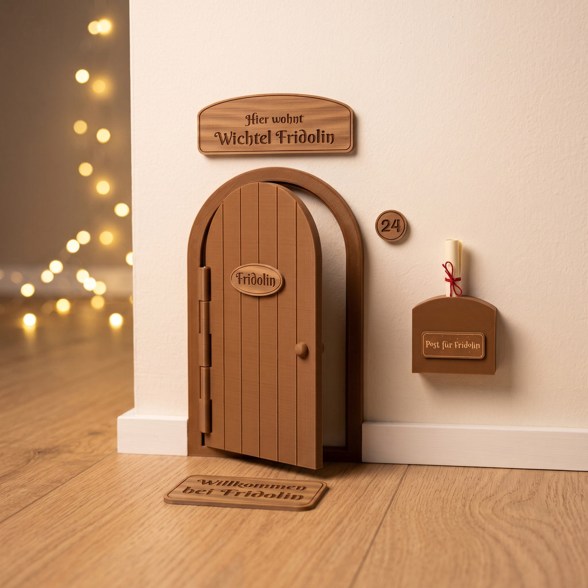 Wichteltür personalisiert WK Holz Offen 1600
