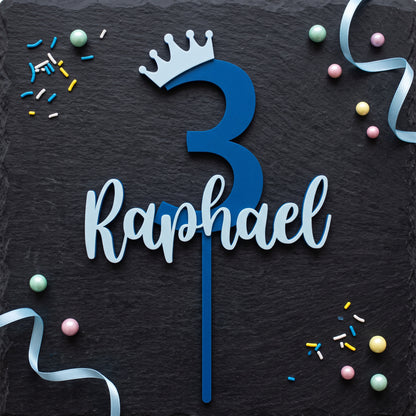 Cake Topper Zahl mit Krone und Name flach auf Schiefer mit Streuseln und Zuckerperlen